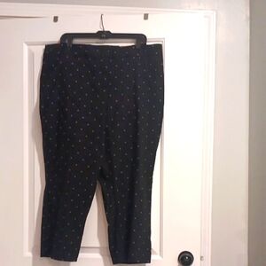 Lane Bryant Black Mid-Rise Capri